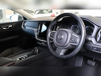 Used Volvo V60 2021 for sale - 75224774: Photo