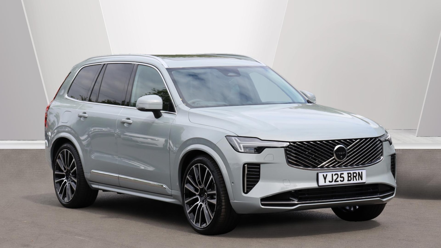 Used Volvo XC90 2025 for sale - 76013452: Photo 1