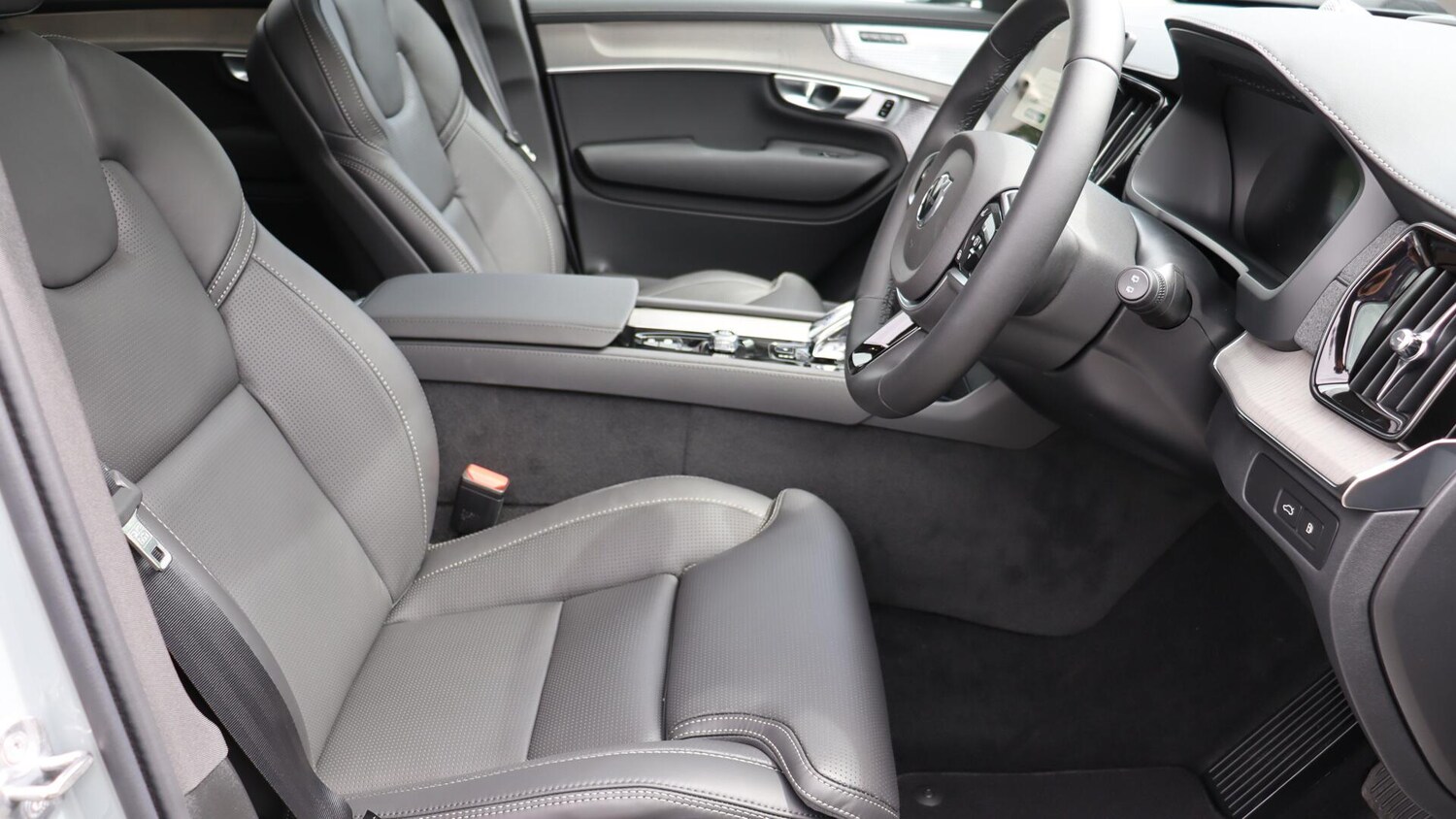 Used Volvo XC90 2025 for sale - 76013452: Photo 10