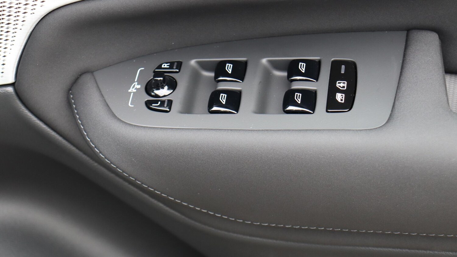 Used Volvo XC90 2025 for sale - 76013452: Photo 24