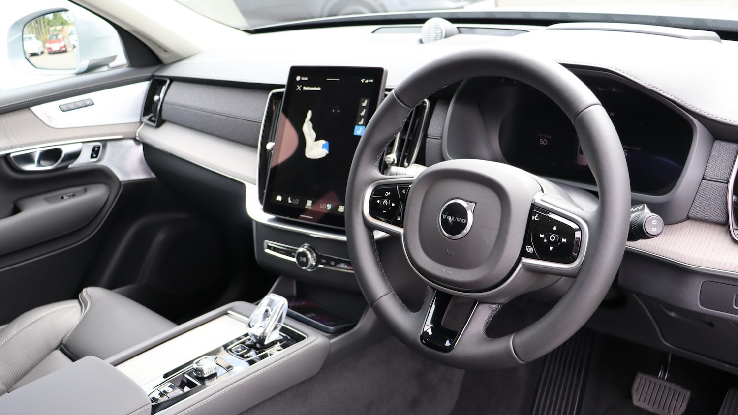 Used Volvo XC90 2025 for sale - 76013452: Photo 4
