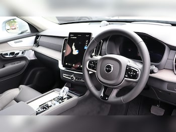 Used Volvo XC90 2025 for sale - 76013452: Photo 4