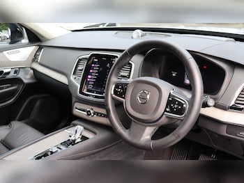 Used Volvo XC90 2024 for sale - 75600325: Photo