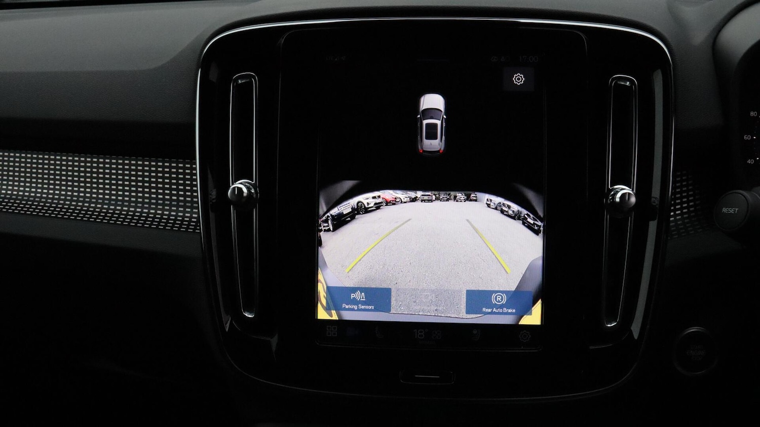 Used Volvo XC40 2025 for sale - 76326220: Photo 19