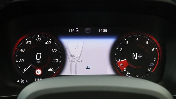 Used Volvo XC40 2021 for sale - 76247171: Photo 11