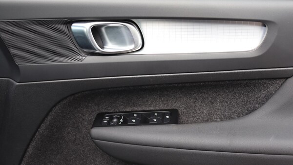 Used Volvo XC40 2021 for sale - 76247171: Photo 29