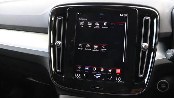 Used Volvo XC40 2021 for sale - 76247171: Photo 32