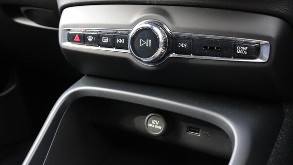 Used Volvo XC40 2021 for sale - 76247171: Photo 35