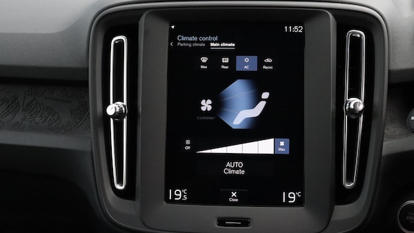 Used Volvo XC40 2022 for sale - 76159086: Photo 35