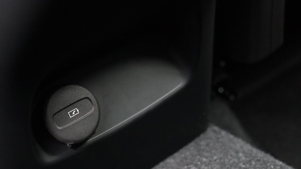 Used Volvo XC40 2022 for sale - 76159086: Photo 38