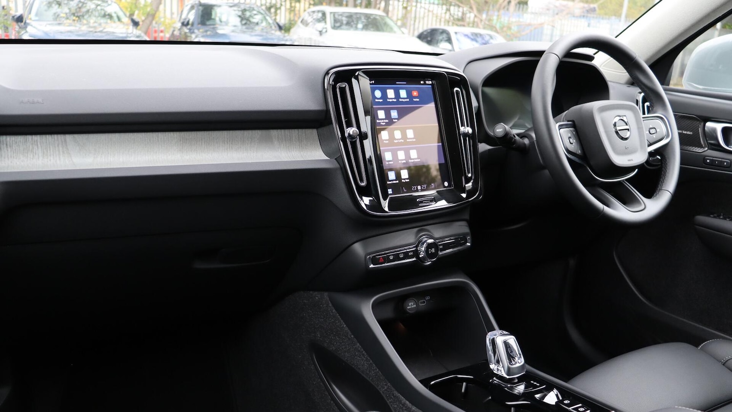 Used Volvo XC40 2025 for sale - 76326207: Photo 14