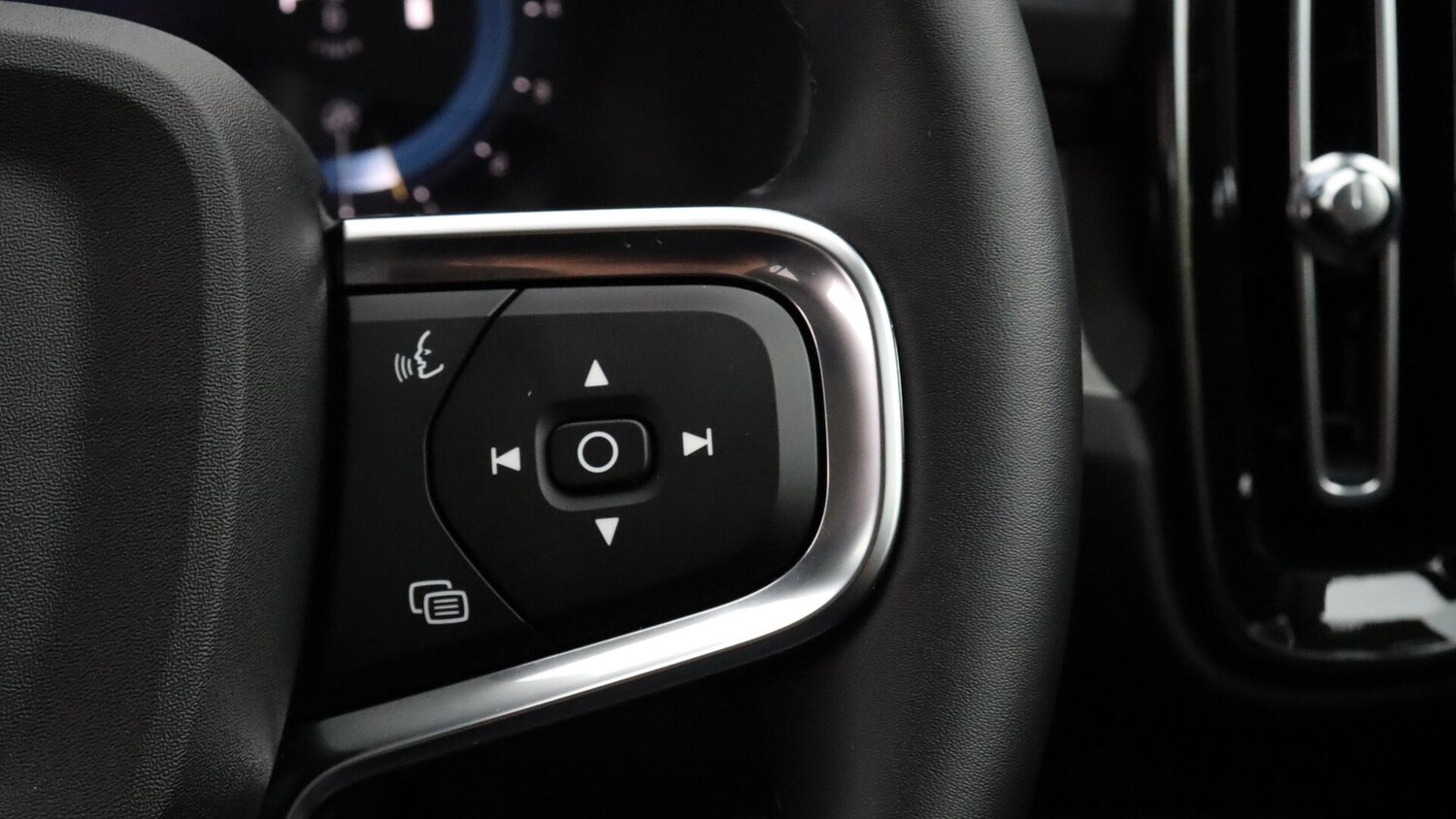 Used Volvo XC40 2025 for sale - 76326207: Photo 22