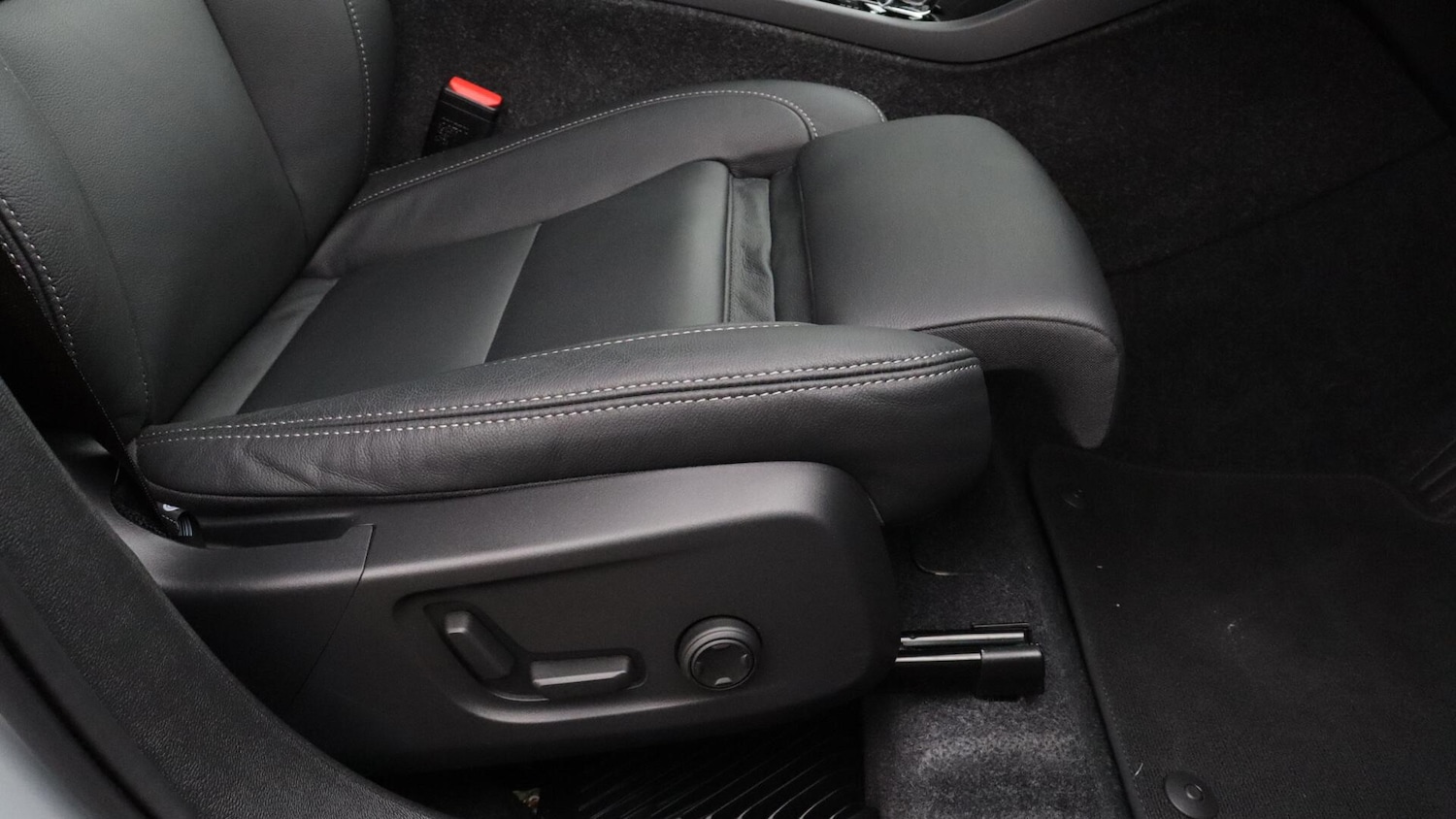 Used Volvo XC40 2025 for sale - 76326207: Photo 30