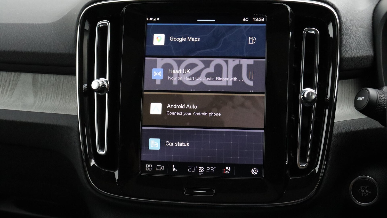 Used Volvo XC40 2025 for sale - 76326207: Photo 36