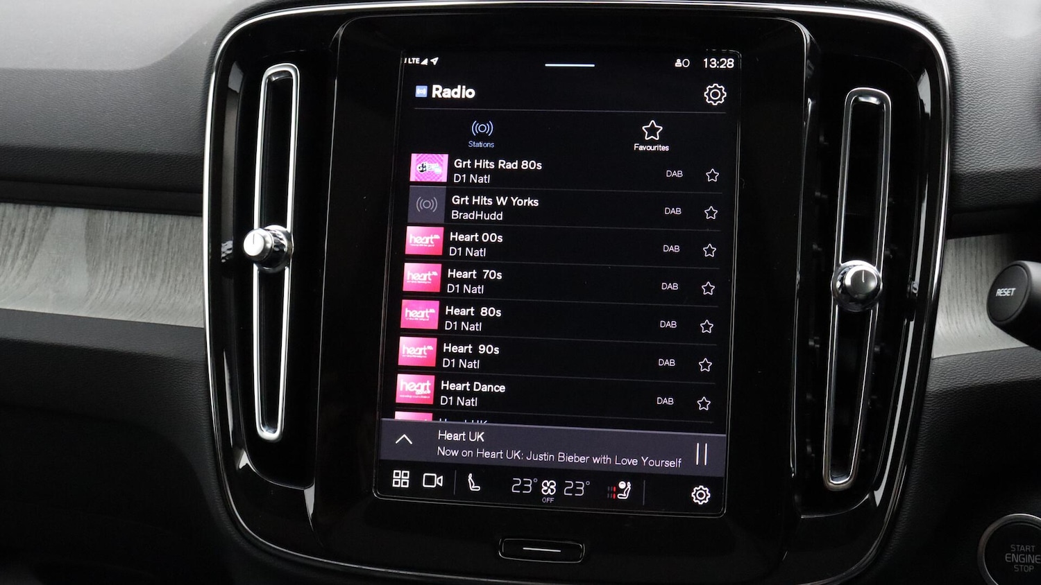 Used Volvo XC40 2025 for sale - 76326207: Photo 37