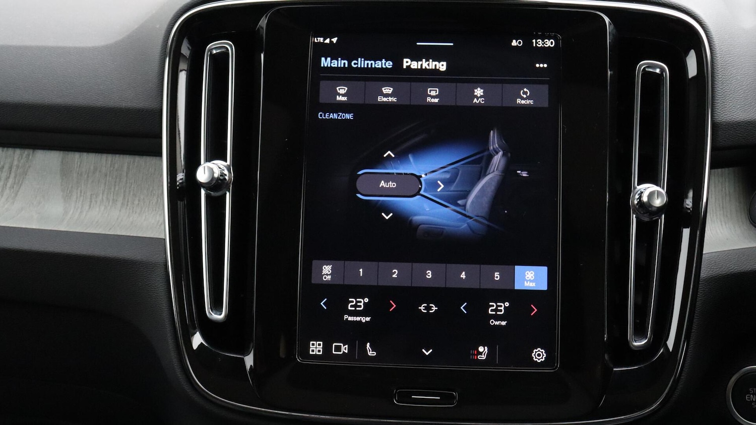 Used Volvo XC40 2025 for sale - 76326207: Photo 41
