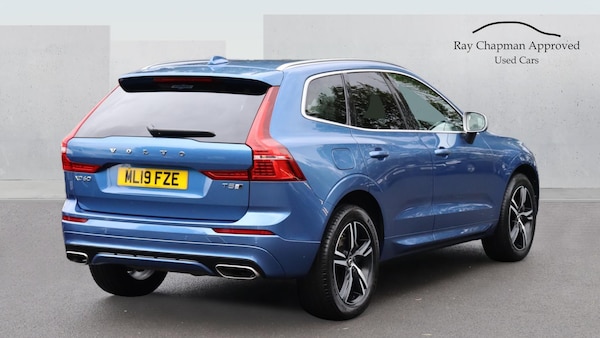 Used Volvo XC60 2019 for sale - 76283609: Photo 2