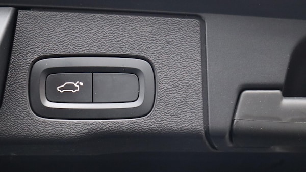 Used Volvo XC60 2019 for sale - 76283609: Photo 35