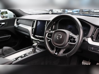 Used Volvo XC60 2019 for sale - 76283609: Photo