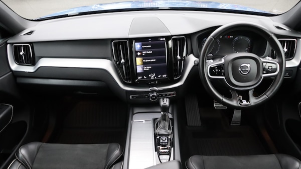 Used Volvo XC60 2019 for sale - 76283609: Photo 5