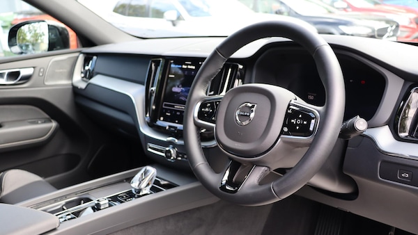 Used Volvo XC60 2025 for sale - 76260001: Photo 4