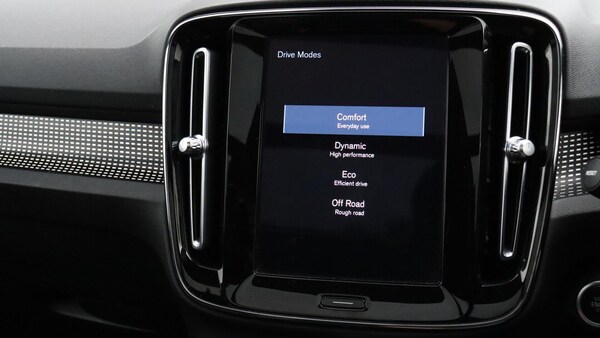 Used Volvo XC40 2021 for sale - 76270287: Photo 16
