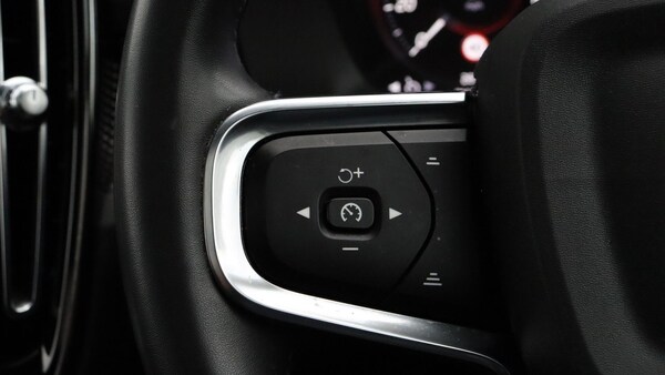 Used Volvo XC40 2021 for sale - 76270287: Photo 21