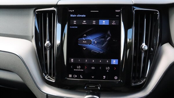 Used Volvo XC60 2021 for sale - 75670513: Photo 37