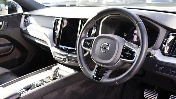 Used Volvo XC60 2021 for sale - 75670513: Photo 4
