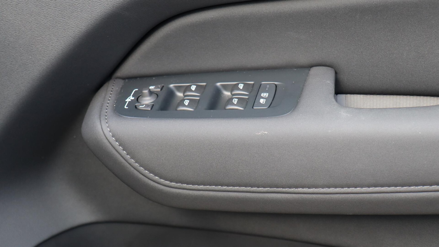 Used Volvo XC60 2025 for sale - 76043014: Photo 24