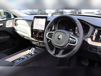 Used Volvo XC60 2025 for sale - 76043014: Photo 4
