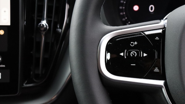 Used Volvo XC60 2025 for sale - 76327000: Photo 21