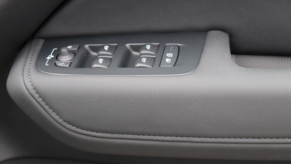 Used Volvo XC60 2025 for sale - 76327000: Photo 24