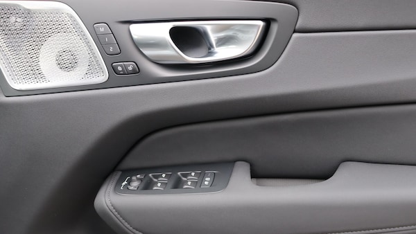 Used Volvo XC60 2025 for sale - 76327000: Photo 29