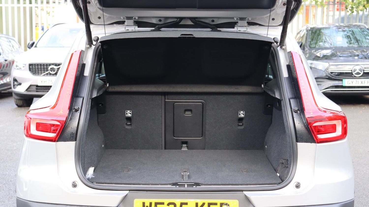 Used Volvo XC40 2025 for sale - 76121412: Photo 13