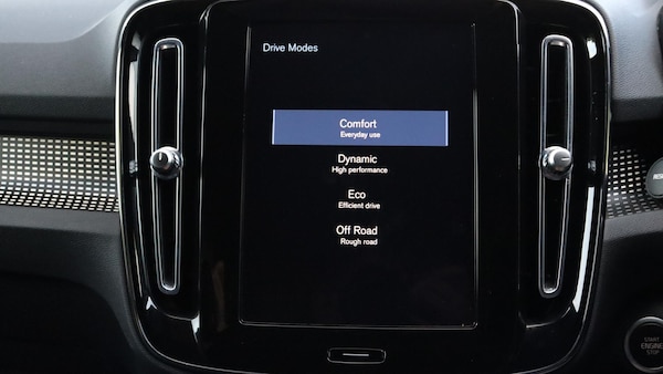 Used Volvo XC40 2021 for sale - 76188829: Photo 16