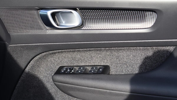 Used Volvo XC40 2021 for sale - 76188829: Photo 29