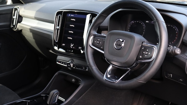 Used Volvo XC40 2021 for sale - 76188829: Photo 4