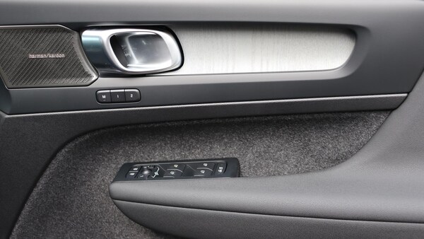 Used Volvo XC40 2025 for sale - 76259029: Photo 29