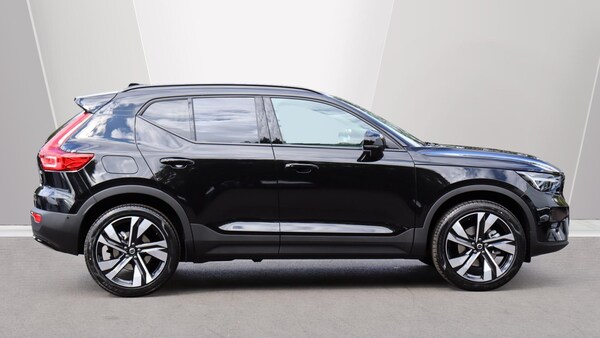 Used Volvo XC40 2025 for sale - 76259029: Photo 3