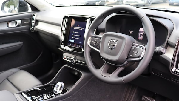 Used Volvo XC40 2025 for sale - 76259029: Photo 4
