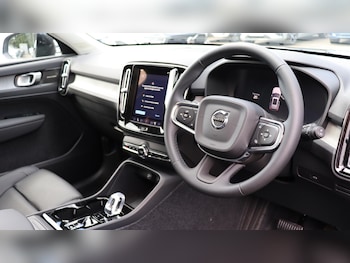 Used Volvo XC40 2025 for sale - 76259029: Photo