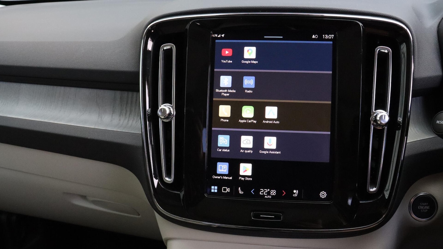Used Volvo XC40 2025 for sale - 76109083: Photo 12