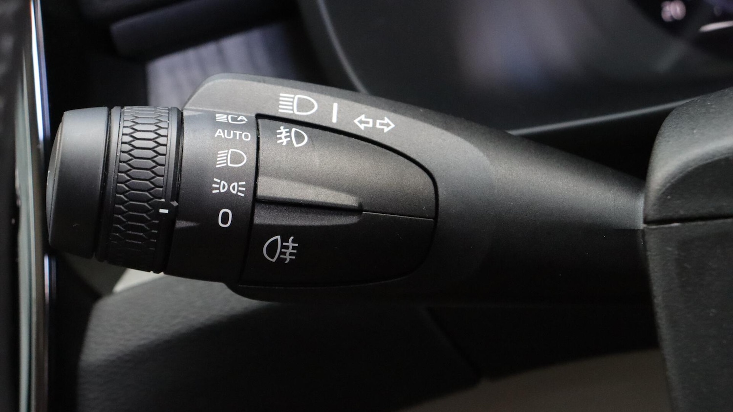 Used Volvo XC40 2025 for sale - 76109083: Photo 20
