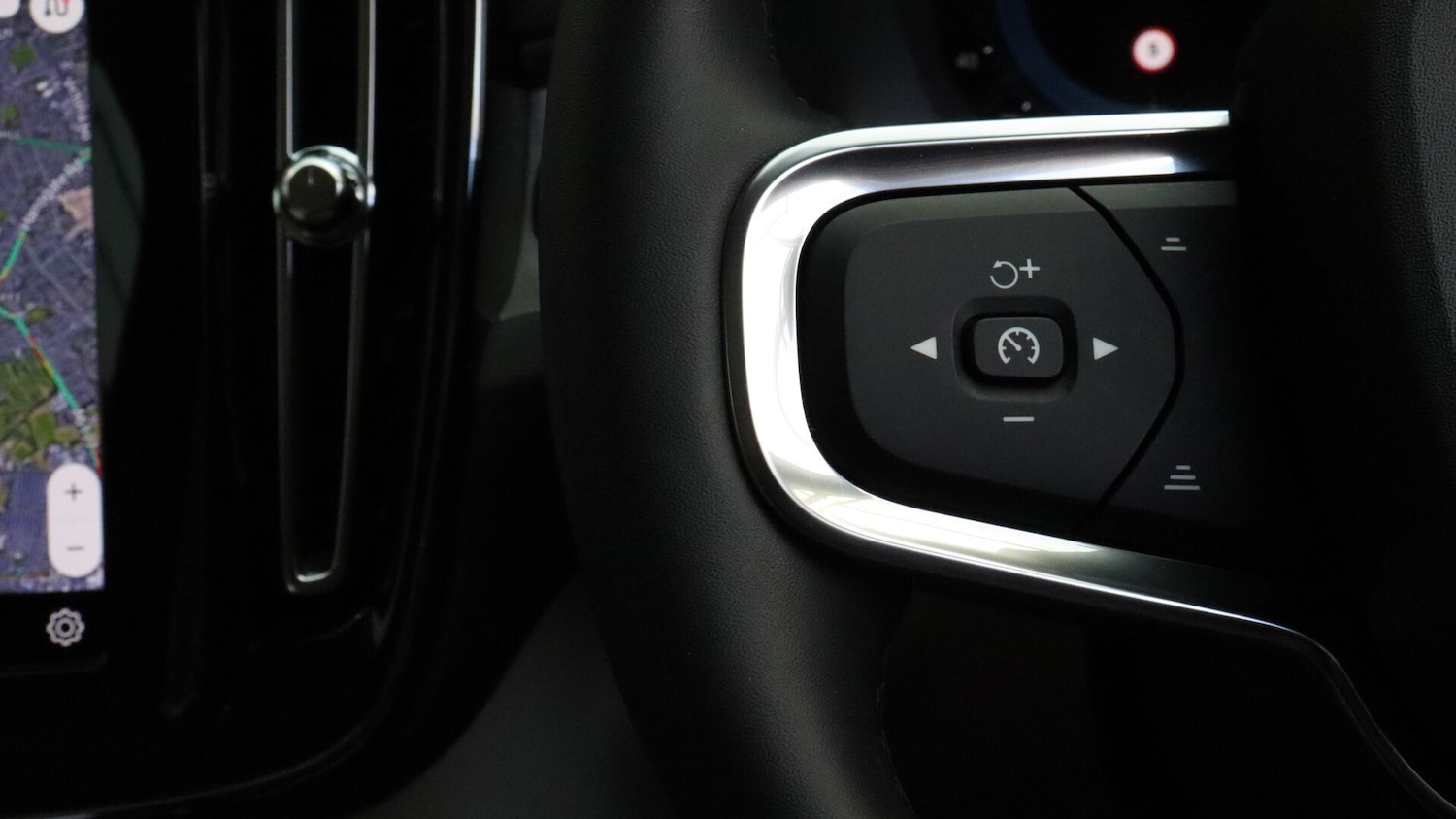 Used Volvo XC40 2025 for sale - 76109083: Photo 21