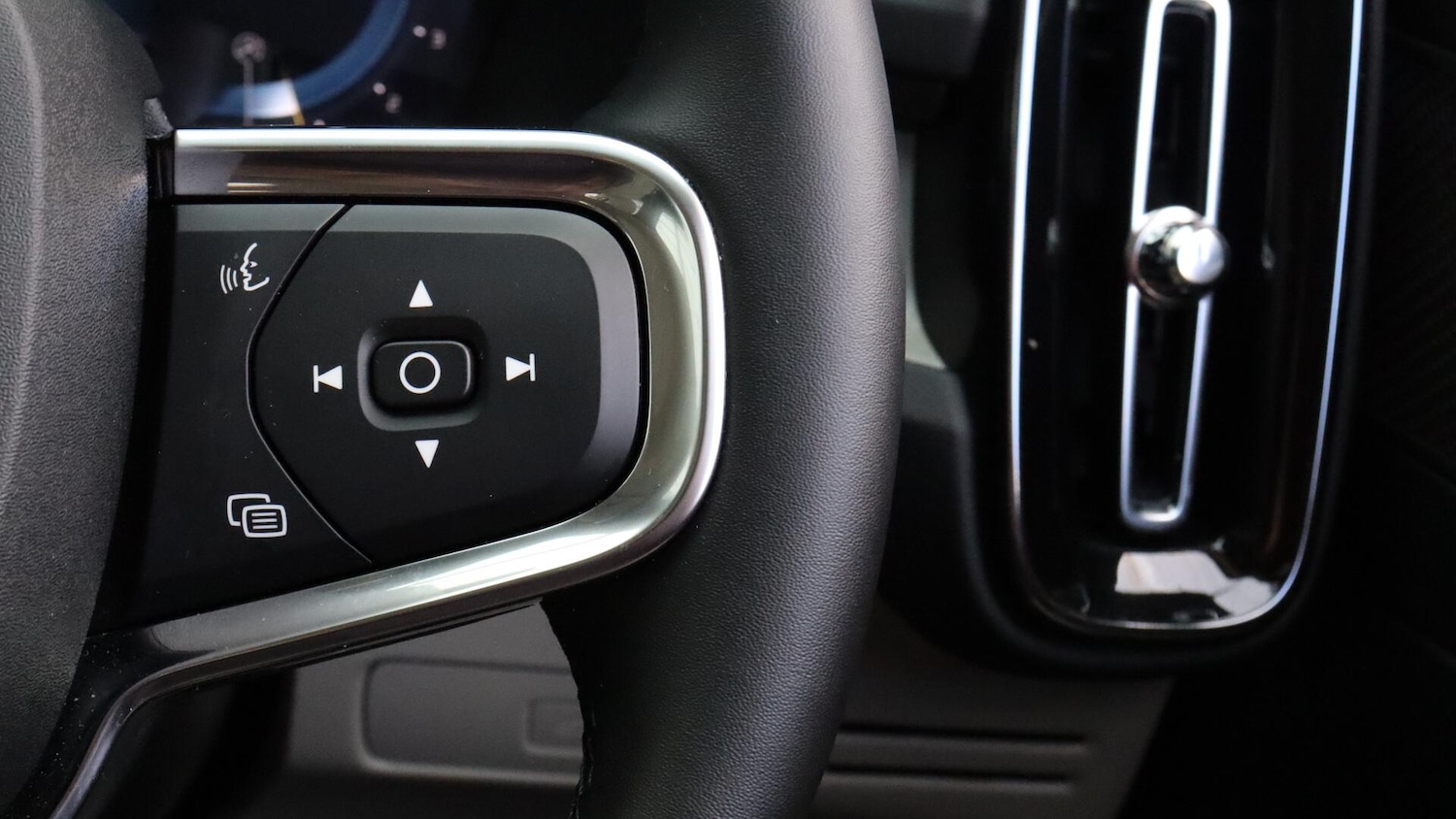 Used Volvo XC40 2025 for sale - 76109083: Photo 22