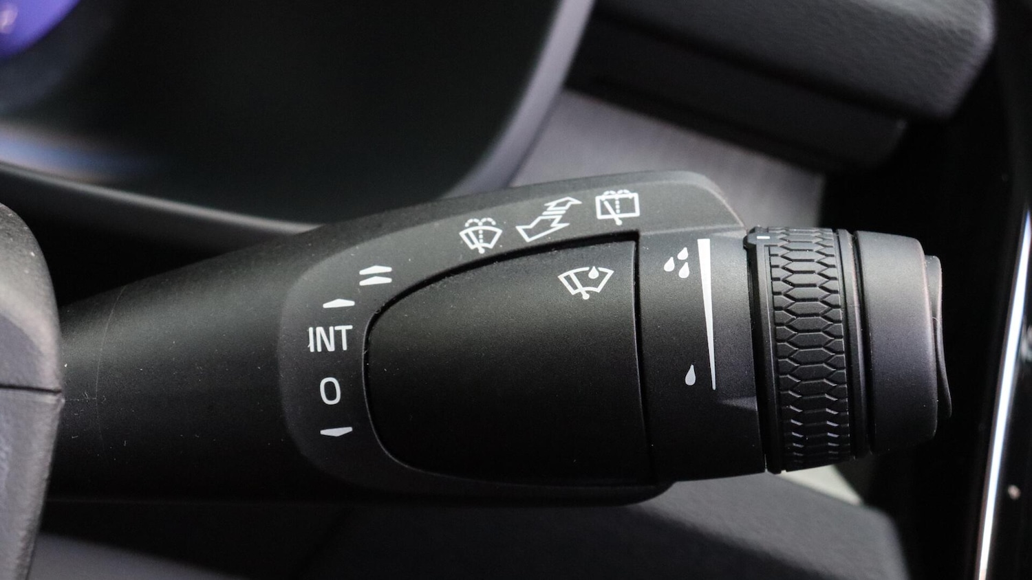 Used Volvo XC40 2025 for sale - 76109083: Photo 23