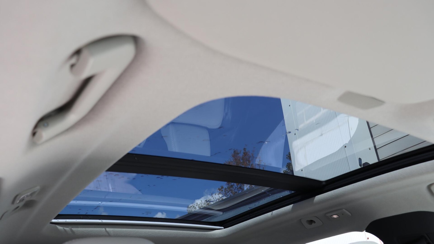 Used Volvo XC40 2025 for sale - 76109083: Photo 31