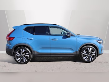 Used Volvo XC40 2025 for sale - 76109083: Photo