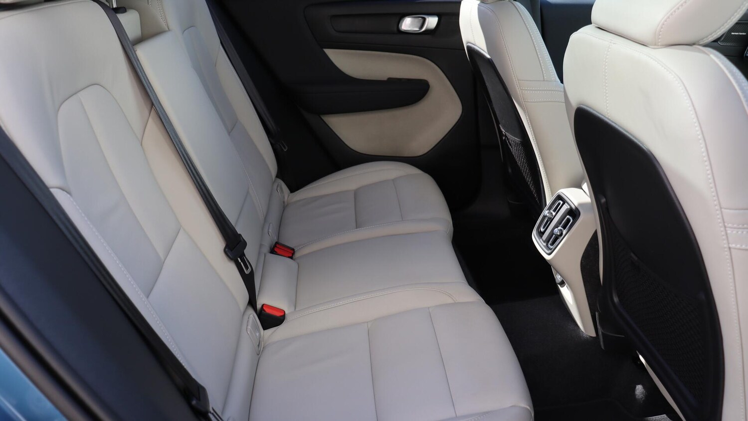 Used Volvo XC40 2025 for sale - 76109083: Photo 6